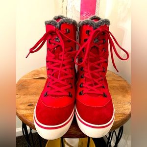 Beautiful women red winter/spring waterproof boots